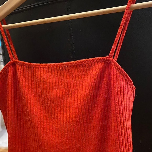 Topshop women's red Bodysuit
Size US 8 - Picture 8 of 16